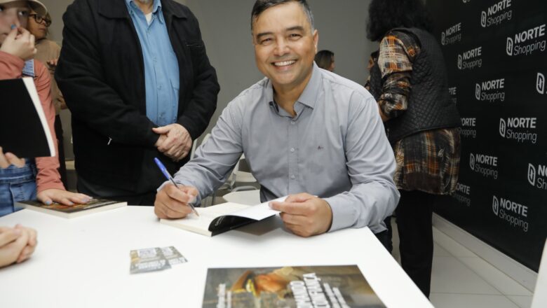 Livro “O Comando da Confiança” é lançado em Blumenau e emociona público com histórias reais de transformaçãoO lançamento do livro