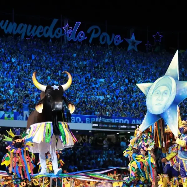 Boi Caprichoso vence o Festival de Parintins por menos de um ponto