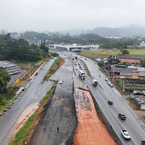 Fantasma da paralisação volta a assombrar duplicação da BR-470 em Blumenau: ‘Não termina mais’