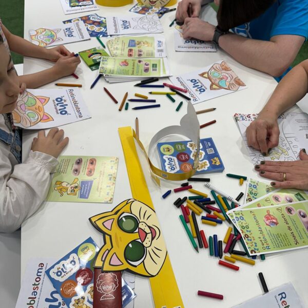 Campanha “De Olho nos Olhinhos” chega ao Neumarkt Shopping com ação de conscientização sobre o retinoblastoma
