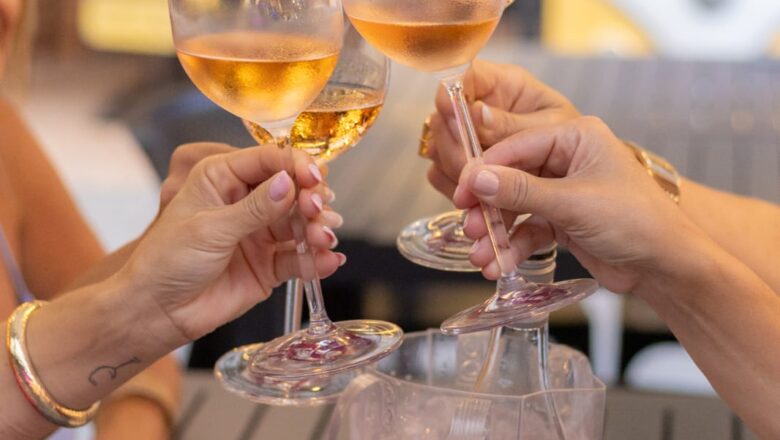 NaTaça Wine celebra chegada da primavera com degustação de vinhos italianos