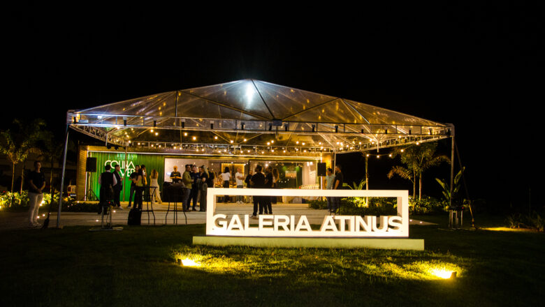 Atinus e Mazi recebem convidados na inauguração da Galeria Atinus e apresentam o novo capítulo do Colina Verde